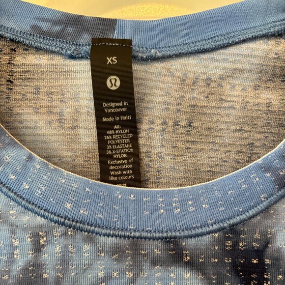 Lululemon Blue Tie Dye Long Sleeved Shirt (XS) Extra Small - Picture 2 of 5